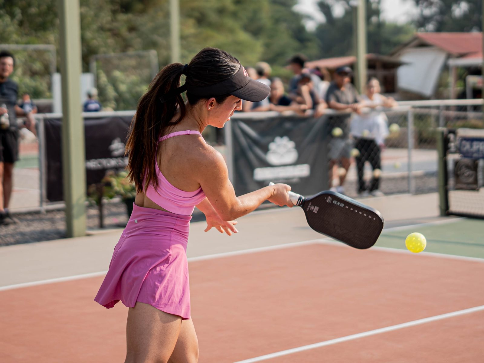 Comunidad de pickleball celebrando en Girasoles Pickleball Club